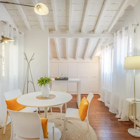 Ghirlandina Loft - In The Historic Center Of Modena
