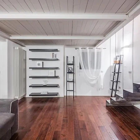 Ghirlandina Loft - In The Historic Center Of * Módena