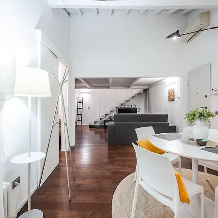 Apartment Ghirlandina Loft - In The Historic Center Of Modena