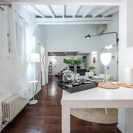 Ghirlandina Loft - In The Historic Center Of Apartamento *