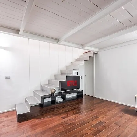 Ghirlandina Loft - In The Historic Center Of * Módena