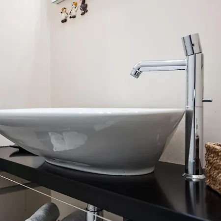 Ghirlandina Loft - In The Historic Center Of * Modena