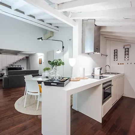 Ghirlandina Loft - In The Historic Center Of Modena