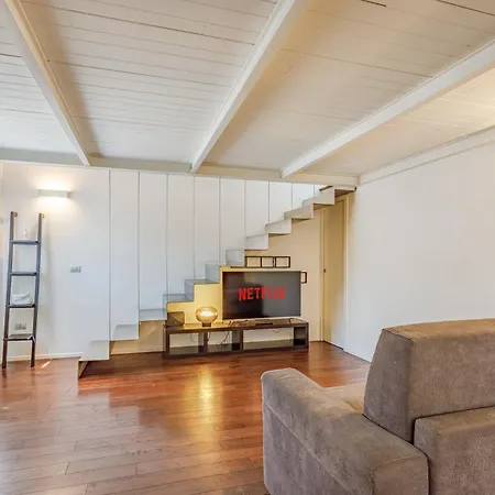 Apartamento Ghirlandina Loft - In The Historic Center Of