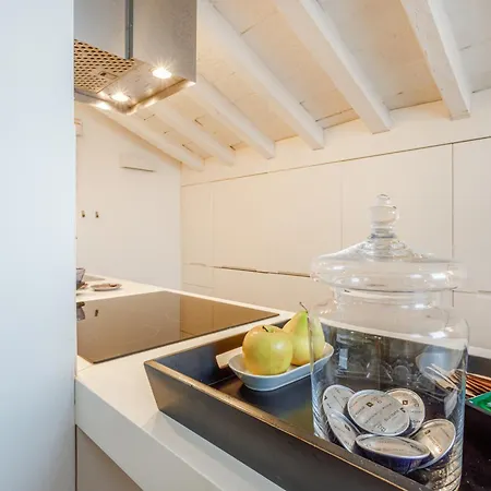 Ghirlandina Loft - In The Historic Center Of 아파트 모데나