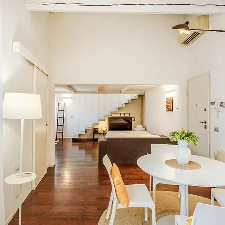 Ghirlandina Loft - In The Historic Center Of *