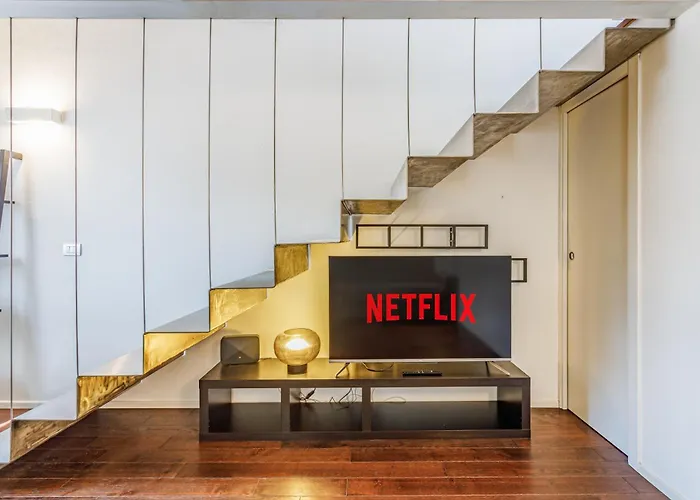 Ghirlandina Loft - In The Historic Center Of 公寓 *