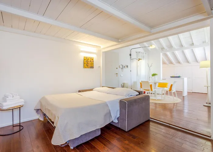 公寓 Ghirlandina Loft - In The Historic Center Of *