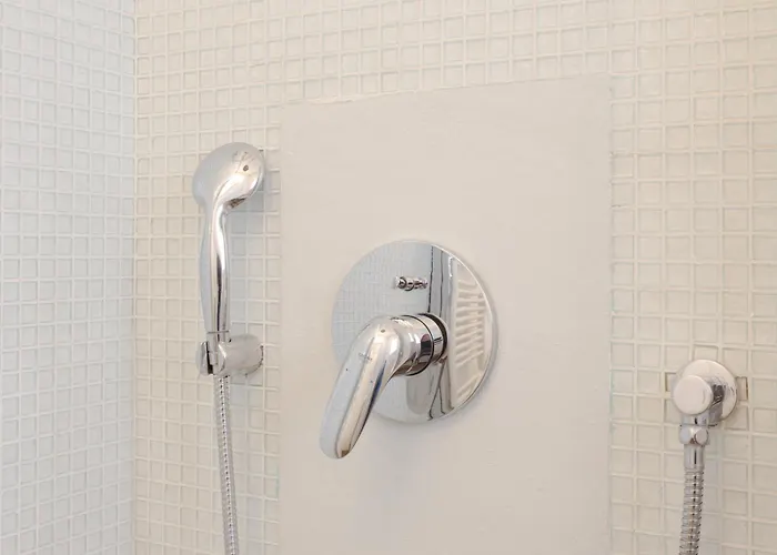 Ghirlandina Loft - In The Historic Center Of 公寓 *