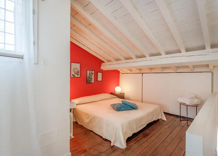 Ghirlandina Loft - In The Historic Center Of 公寓