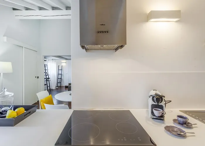 Ghirlandina Loft - In The Historic Center Of 公寓 *